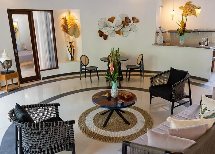 Вилла Peaceful 2br With Pool & Garden