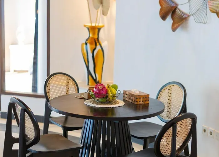 Вилла Peaceful 2br With Pool & Garden *